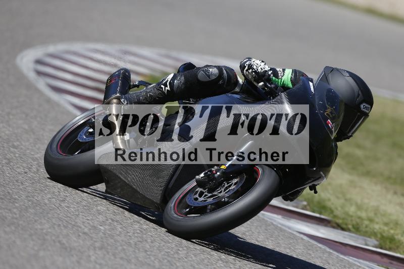 /15 22.05.2026  Plüss Moto Sport  Discover the Bike ADR /Gruppe rot - Race 3/unklar